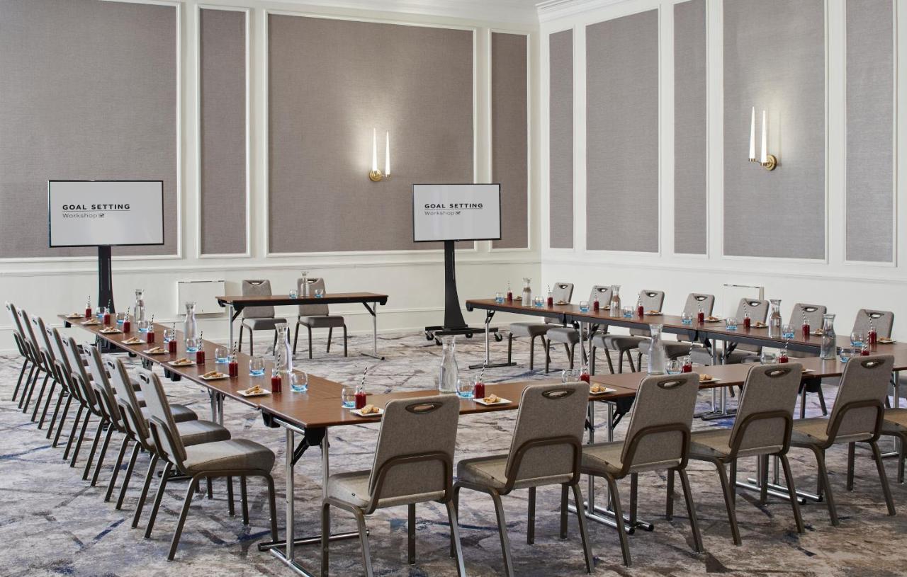Отель Marriott 4*